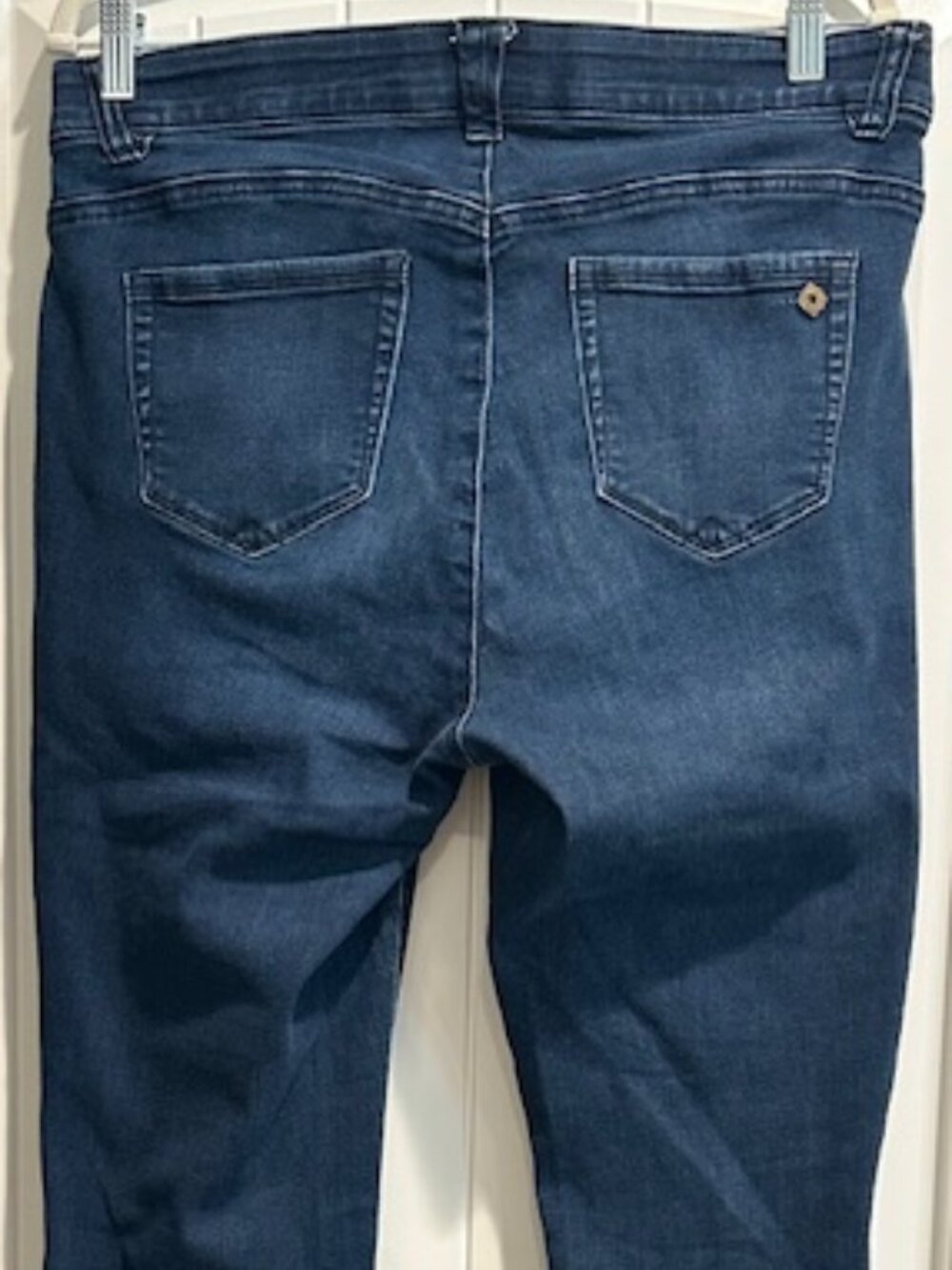 EUC Democracy Dark Wash Slight Flare Jeans w/ "Ab" Technology size- 14w - Picture 3 of 4